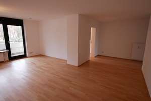 Hochwertig renovierte 3 Zi. Wohnung mit Küche, Luxusbad + sep. WC, nahe der U-Bahn, ruhig, Südaus.! – Treitschkestr. 9, 80992 Alt-Moosach, München – Vorschaubild 3
