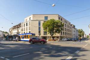 Vollmöbliertes Penthouse-Apartment mit Süd-Balkon zum Innenhof in Darmstadt-Mitte