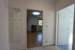Modern möblierte Dachgeschosswohnung mit Gartenblick, nah an U-Bahn und Ostpark – Die vollständige Adresse der Immobilie erhältst du vom Anbieter., 81825 Gartenstadt Trudering, München – Vorschaubild 7