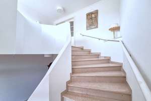 Imposante Maisonette-Wohnung mit Einfamilienhaus-Charakter, 4 Balkonen, Doppelcarport u. Sauna! – Die vollständige Adresse der Immobilie erhältst du vom Anbieter., 23627 Groß Grönau – Vorschaubild 5