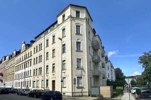 Praktisch geschnittene 2-Zimmer-Wohnung mit Einbauküche und Bad – gut vermietet in attraktiver Sc