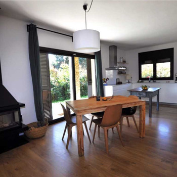 Haus mit Garten in Sant Pere Pescador.