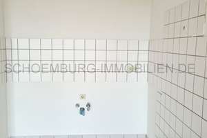 VIDEO * NEUBAU * frisch renoviert * LIFT. BALKON. neues LAMINAT. amerikan. Küche. DUSCHE. TIEFGARAGE – Lindenpark 5, 4178 Burghausen-Rückmarsdorf, Leipzig – Vorschaubild 12