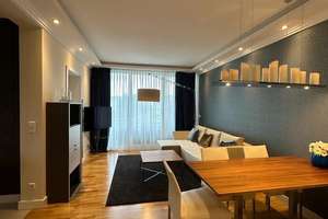 Neubau in Berlin-Westend – zweizimmrige Balkonwohnung in Stadtvilla mit unverbaubarem Freiblick