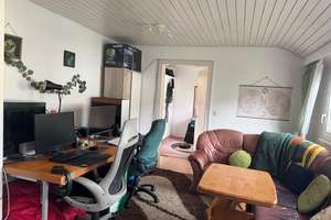 ZEITMIETVERTRAG! 2-Zimmer-Dachgeschosswohnung m. EBK u. großen Garten in KN Uninähe – Zur Friedrichshöhe 25, 78464 Königsbau, Konstanz – Vorschaubild 4