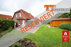 TT bietet an: Hübsches Einfamilienhaus mit 4 Zimmern, Garten und Garage im schönen Maadetal zu – Wilhelmshaven – Vorschaubild 1