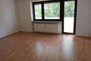 Ruhig gelegene 3-Zi.-Wohnung in Top-Lage mit Balkon, Tageslichtbad und TG-Stellplatz – Die vollständige Adresse der Immobilie erhältst du vom Anbieter., 90449 Röthenbach West, Nürnberg – Vorschaubild 11