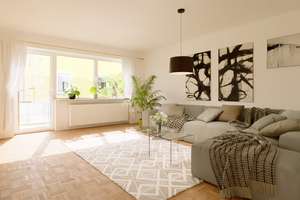 Komplett entkernte exklusive Wohnung für den Erstbezug nach Renovierung (sehr ruhige Lage)