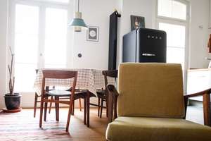 Modernisierte 2,5-Raum-Wohnung mit Balkon und Einbauküche in Stuttgart – Die vollständige Adresse der Immobilie erhältst du vom Anbieter., 70372 Seelberg, Stuttgart – Vorschaubild 1