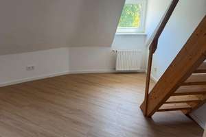 Neu renovierte  2,5-Zimmer-Dachgeschosswohnung mit Balkon in Düsseldorf Wersten in ruhiger Lage  – Die vollständige Adresse der Immobilie erhältst du vom Anbieter., 40591 Wersten, Düsseldorf – Vorschaubild 6