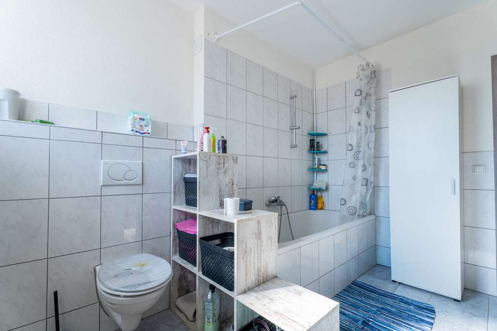 Immobilie in Rielasingen-Worblingen - 3-Zimmer-Wohnung mit Balkon | ca. 10.080 € Kaltmiete p.a. - Bild 4