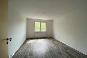 Sanierte 3-Raum-Wohnung - große Dusche & großer Balkon – Seehäuser Weg 88, 39387 Oschersleben (Bode) – Vorschaubild 3