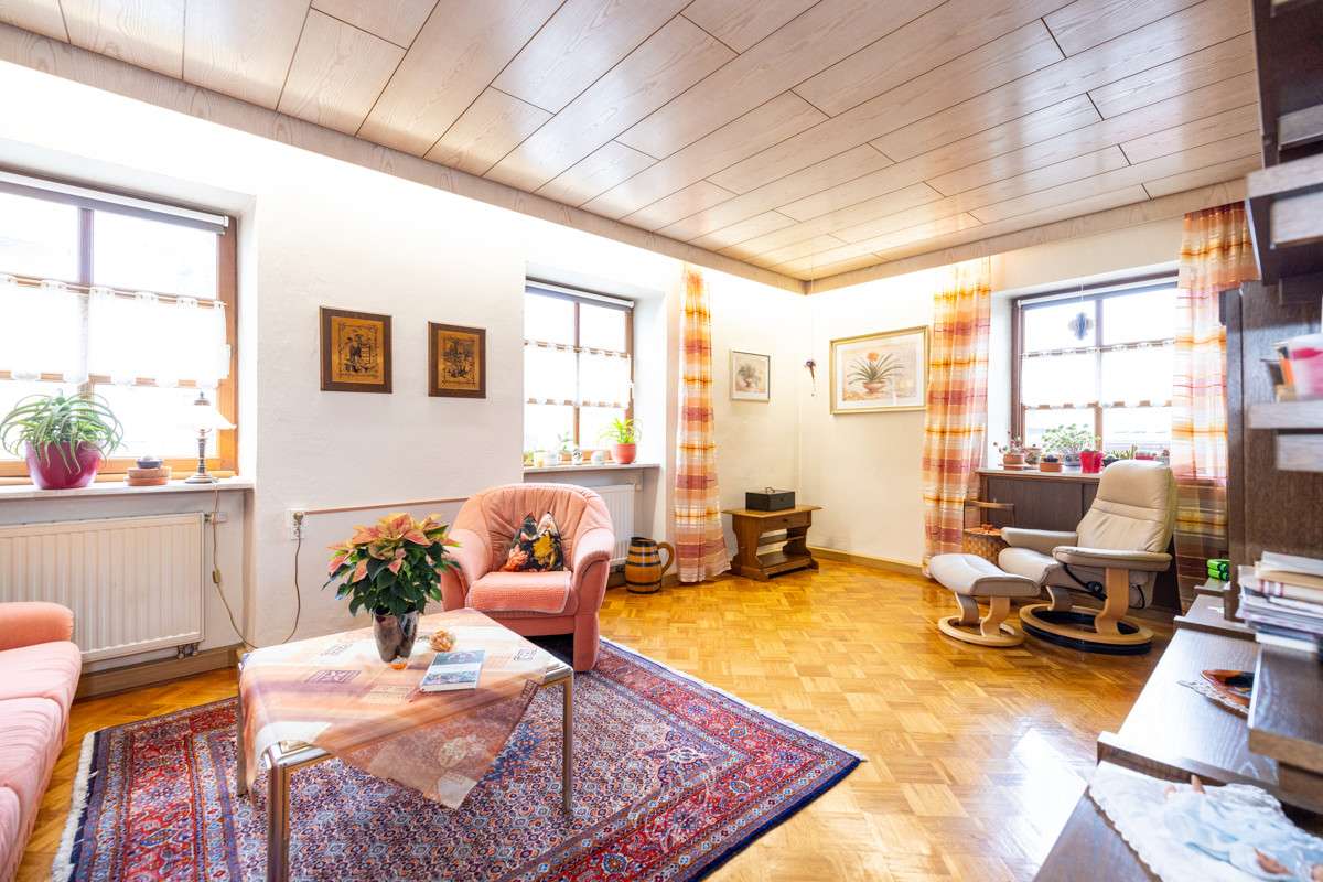 Immobilie in Volkach - Charme, Potenzial und viel Platz - Einfamilienhaus in zentraler Lage von Volkach - Bild 6