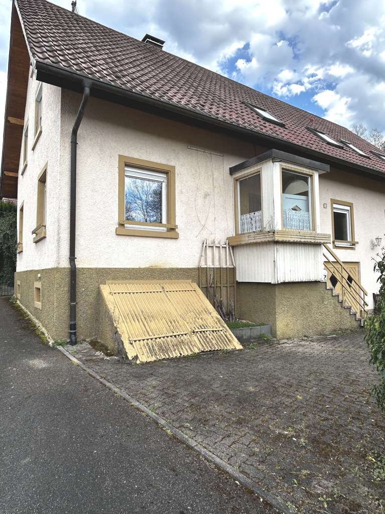 Immobilie in Bühl - 3-Zimmer-Erdgeschosswohnung mit Potenzial in Bühl-Eisental - Bild 1