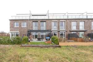 Modernes Townhouse mit beheiztem Vollkeller nur wenige Gehminuten von KiTa und Einkaufsmöglichkeiten – Die vollständige Adresse der Immobilie erhältst du vom Anbieter., 22844 Norderstedt – Vorschaubild 32