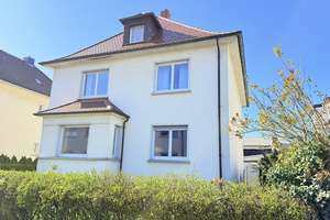Nicht nur eine attraktive Kapitalanlage mit vier Wohneinheiten und flexibler Nutzung. Leerstehend! – Die vollständige Adresse der Immobilie erhältst du vom Anbieter., 63073 Bieber, Offenbach am Main – Vorschaubild 1