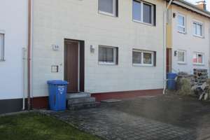 Grundsolides Zweifamilien-Reihenmittelhaus in Aalen-Triumphstadt! – Die vollständige Adresse der Immobilie erhältst du vom Anbieter., 73431 südliche Bahnlinie, Aalen – Vorschaubild 3