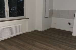 Zentrale Lage zum Hauptbahnhof: komplett sanierte 1 Zimmer-Wohnung