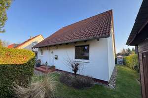 Gemütliches Einfamilienhaus – Die vollständige Adresse der Immobilie erhältst du vom Anbieter., 38159 Vechelde – Vorschaubild 2