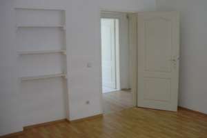OF-Stadtmitte, schöne-1 ZW,renov.ca.40 qm,EBK,grosses Bad,4FH ,1.OG,5 Min.S-Bahn ,nur für 1 Person – 63065 Hochschule für Gestaltung, Offenbach am Main – Vorschaubild 9