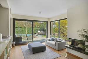 Haus-in-Haus: Wohnen auf  290 qm mit Garten & Pool, separatem Apartment und Garage – Die vollständige Adresse der Immobilie erhältst du vom Anbieter., 50858 Junkersdorf, Köln – Vorschaubild 8