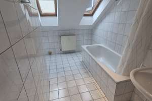Gepflegte 2,5-Zimmer Dachgeschosswohnung in Elberfeld – Lucasstraße 17, 42107 Elberfeld, Wuppertal – Vorschaubild 8