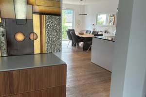 Exklusives Gartenhofhaus mit Garten, 2 Tiefgaragenstellplätzen und moderner Energietechnik – Die vollständige Adresse der Immobilie erhältst du vom Anbieter., 65207 Naurod, Wiesbaden – Vorschaubild 5