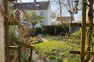 Großzügiges Reihenmittelhaus mit gemütlichem Garten – Die vollständige Adresse der Immobilie erhältst du vom Anbieter., 65929 Unterliederbach, Frankfurt am Main – Vorschaubild 12