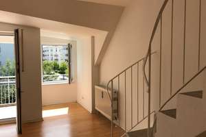 Geschmackvolle DG-Maisonette-Wohnung,offene Galerie mit 2 Zimmern, Balkon und EBK in MÜ-Nymphenburg – Die vollständige Adresse der Immobilie erhältst du vom Anbieter., 80639 Nymphenburg, München – Vorschaubild 5