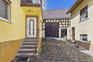 Einfamilienhaus mit Scheune, Pferdeställen, großzügigen Garten und Zusatzgebäude in Altenstadt – Die vollständige Adresse der Immobilie erhältst du vom Anbieter., 63674 Altenstadt – Vorschaubild 1