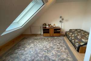 Provisionsfrei! Charmantes 6 Zimmer Reihenhaus im Herzen von Holzgerlingen – Die vollständige Adresse der Immobilie erhältst du vom Anbieter., 71088 Holzgerlingen – Vorschaubild 11