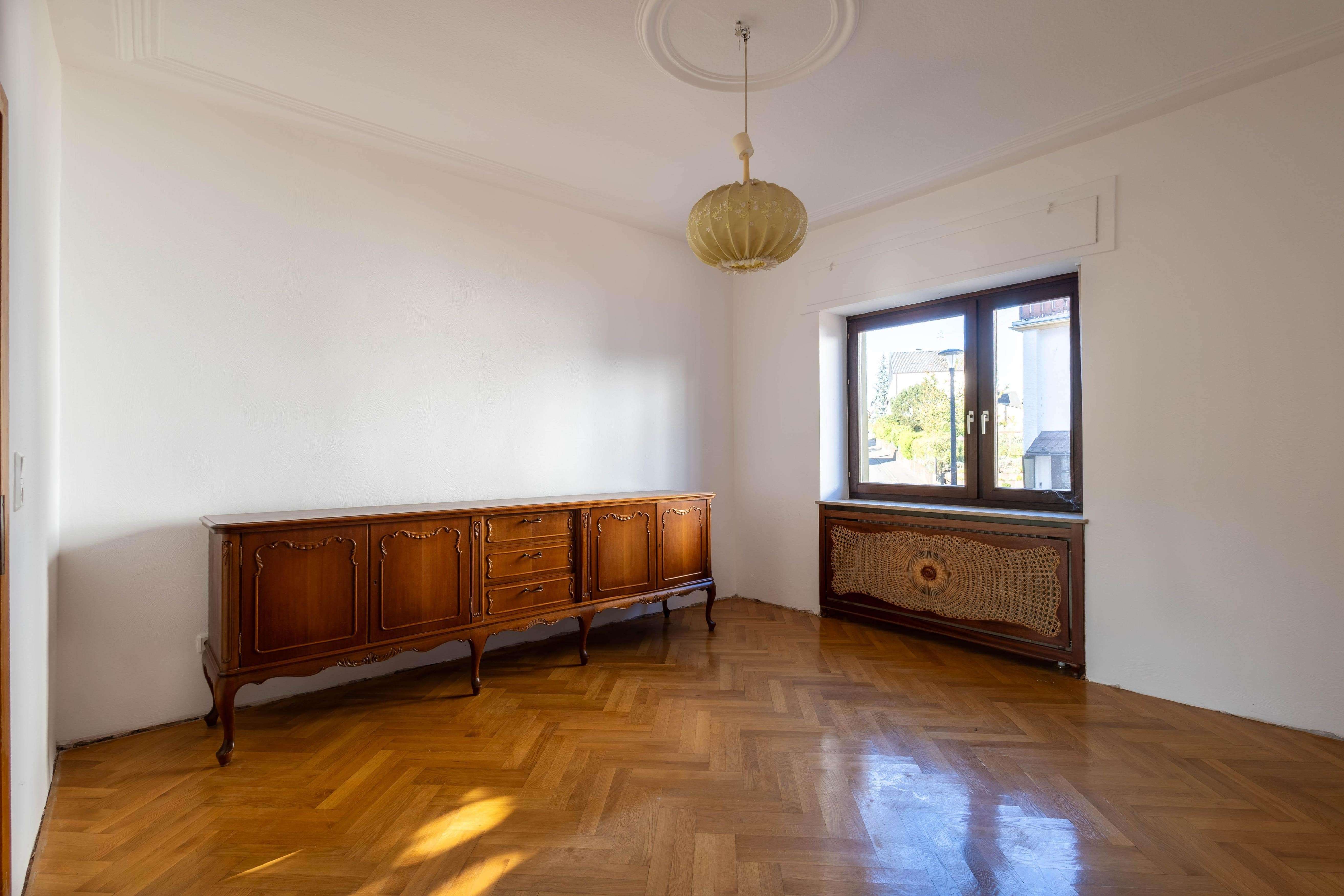 Immobilie in Bechhofen - Großzügiges Wohnhaus mit vielfältigen Nutzungsmöglichkeiten - Bild 3