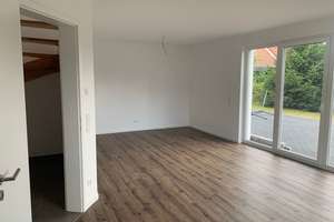 Gepflegte Doppelhaushälfte mit 3,5 Zimmern und Carport in Celle, Zweitbezug, frisch renoviert – Die vollständige Adresse der Immobilie erhältst du vom Anbieter., 29225 Celle – Vorschaubild 5