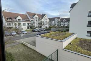 Exklusive 3-Zimmer-Wohnung mit EBK, Gäste-WC mit Dusche und Stellplatz nahe Dus Zoopark, ruhige lage – Marie-Juchacz-Straße 9, 40470 Mörsenbroich, Düsseldorf – Vorschaubild 1
