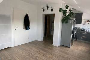 Gemütliche 2-Raum-Wohnung im Dachgeschoss in Essen-Kettwig – Die vollständige Adresse der Immobilie erhältst du vom Anbieter., 45219 Kettwig, Essen – Vorschaubild 2