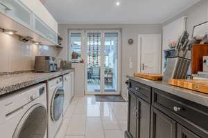 Property thumbnail 10