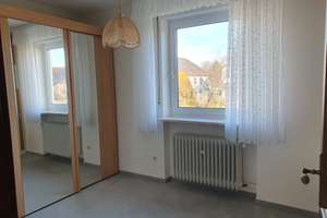 Von Privat . Gepflegte Doppelhaushälfte mit 5 Zimmern und sonnigen Garten in München-Fasanerie – Am Blütenanger 49a, 80995 Lerchenau-West, München – Vorschaubild 17