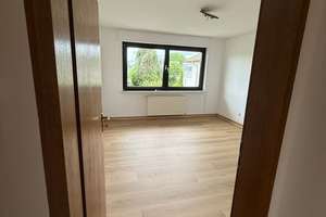 Platz für den Alltag: 3,5-Zimmer-Wohnung in Paderborn – Die vollständige Adresse der Immobilie erhältst du vom Anbieter., 33102 Kernstadt, Paderborn – Vorschaubild 9