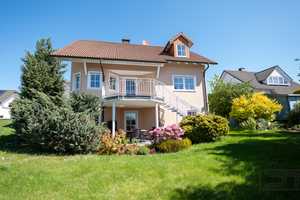 Top gepflegtes 1996er EFH mit Einliegerwohnung in Fichtelberger Bestlage mit Fernblick! – Eichenweg 31, 95686 Bayreuth (Kreis) – Vorschaubild 2