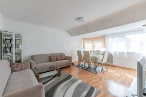 Gemütliche 2-Zimmer-Dachgeschosswohnung zur Eigennutzung oder Kapitalanlage – Die vollständige Adresse der Immobilie erhältst du vom Anbieter., 76227 Durlach, Karlsruhe – Vorschaubild 3