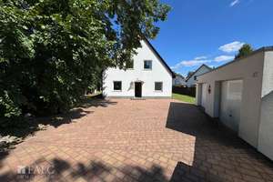 Seltenes EFH-Angebot in Biesdorf: Bj. 2015, Indoor-Pool, Sauna, PV-Speicher – jetzt 675.000 € – Die vollständige Adresse der Immobilie erhältst du vom Anbieter., 12683 Biesdorf, Berlin – Vorschaubild 12
