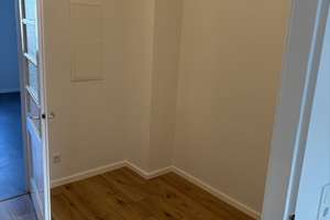 In Düsseldorf: Gepflegte Wohnung mit drei Zimmern und Balkon – 40223 Bilk, Düsseldorf – Vorschaubild 4
