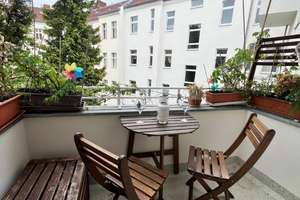 hell und ruhig im Gartenhaus