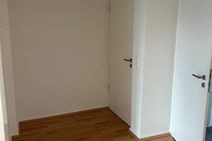 Worringen, sanierte 3 Zimmer DG Wohnung mit Balkon – Hackenbroicher Str. 109, 50769 Worringen, Köln – Vorschaubild 5