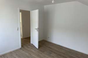 Modernisierte 3-Zimmer-Wohnung mit eigenem Garten & Weitblick – Johann-Peter-Frohnstr. 13, 42855 Schöne Aussicht, Remscheid – Vorschaubild 6