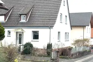 Freistehendes Einfamilienhaus mit Altbaucharme und großzügigem Garten – Miltenberg (Kreis) – Vorschaubild 1