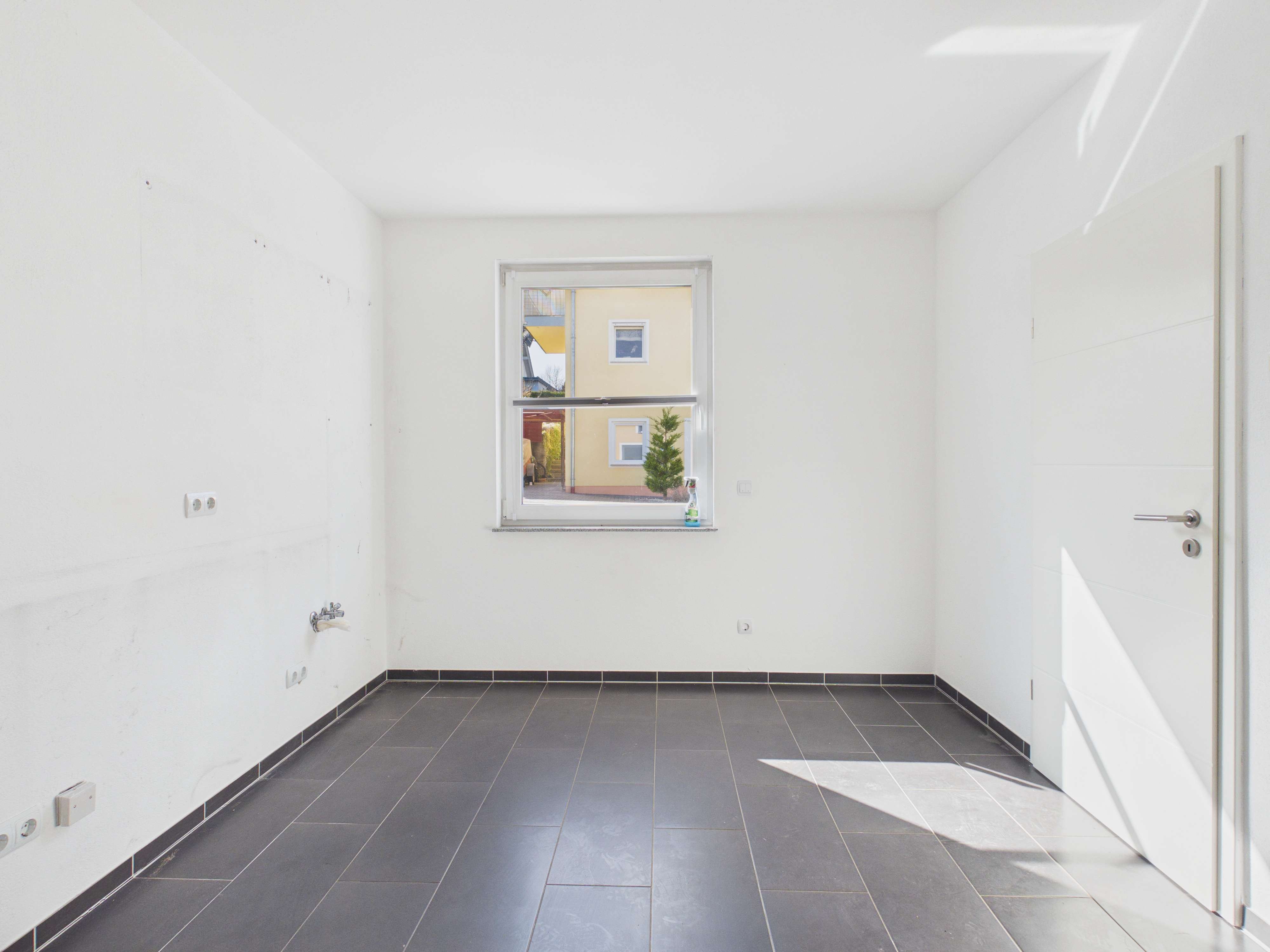 Immobilie in Gerolstein - Jeweils 1 Doppelhaushälfte zu verkaufen. Familienglück gesucht ? Hier sind Sie genau richtg ! - Bild 10