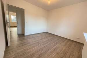 *Modernisierte Balkonwohnung mit Wannenbad*gedämmtes Haus* – Bandstr. 128, 45359 Bedingrade, Essen – Vorschaubild 10