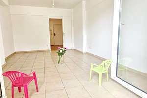 Süd-Balkon, Aufzug, Badewanne - modernisiert, barrierefrei und bezugsfertig – Die vollständige Adresse der Immobilie erhältst du vom Anbieter., 40479 Pempelfort, Düsseldorf – Vorschaubild 4