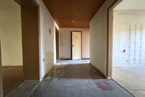 Großzügige 3,5-Zimmer-Eigentumswohnung mit Balkon und Entwicklungspotenzial! – 40223 Bilk, Düsseldorf – Vorschaubild 4